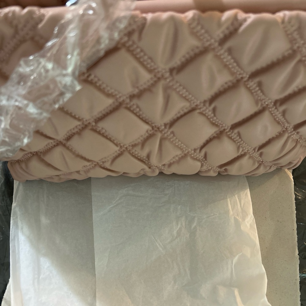 Gilda Paris Quilted Waffle Handbag Blush Pink Purse Studded Bag NWT - Picture 4 of 11